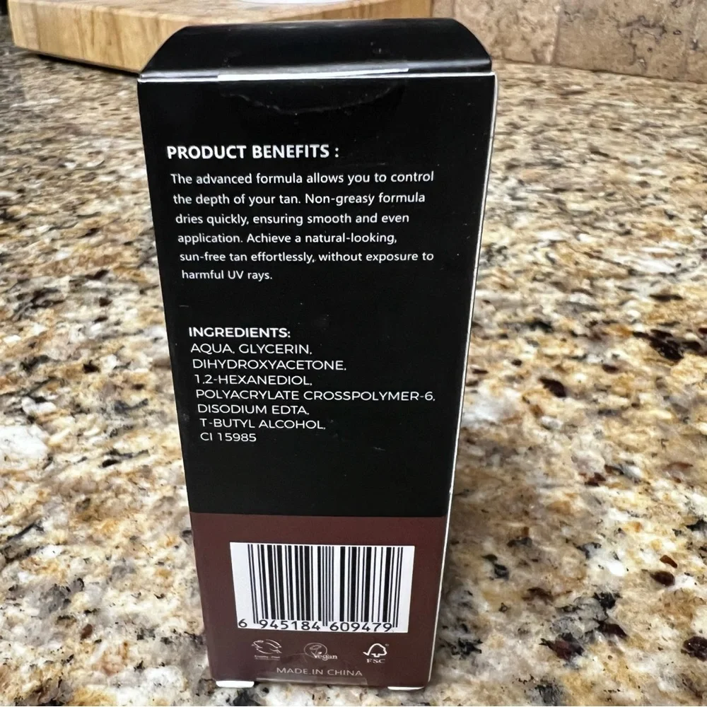 Sculpting Bronzer and Contour in Brown and Black